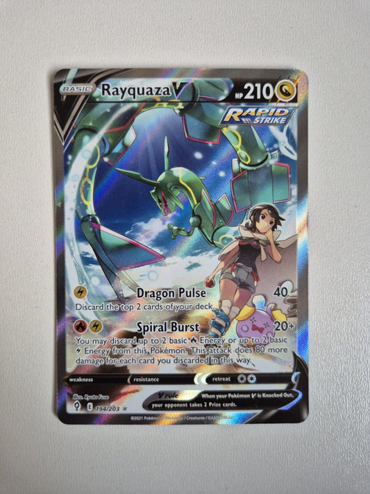 Rayquaza V 194/203 Evolving Skies Holo Ultra Rare Card Pokémon TCG Near Mint
