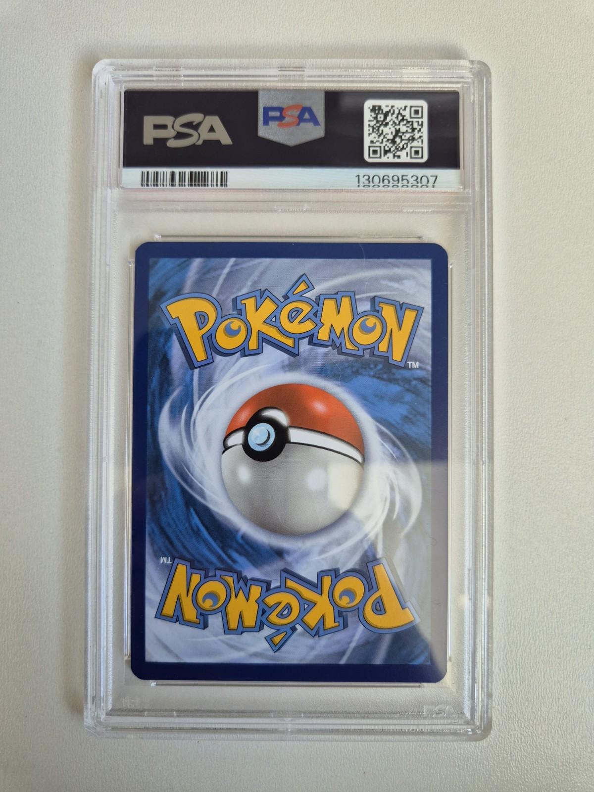 PSA 9 Pikachu Lost Origin TG05/TG30  Pokémon TCG Trainer Gallery Rare MINT